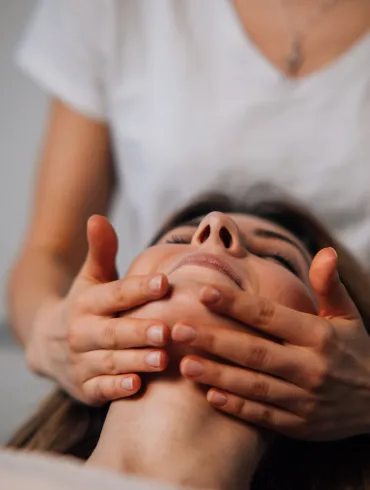 Kagan Facial Massage – Japanese Technique 